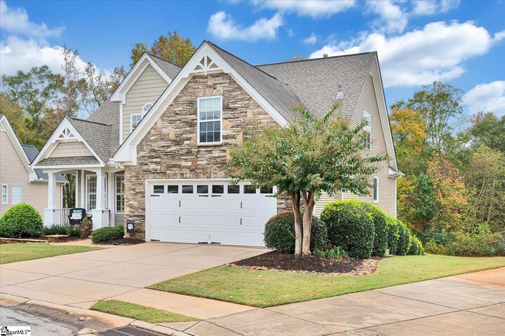 Property Photo:  211 Aldgate Way  SC 29650