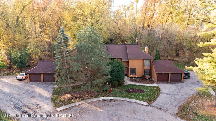 Property Photo:  1864 Burrwood Circle  MI 48823