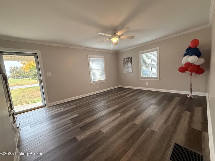 Property Photo:  918 Fountain Ave  KY 40222 