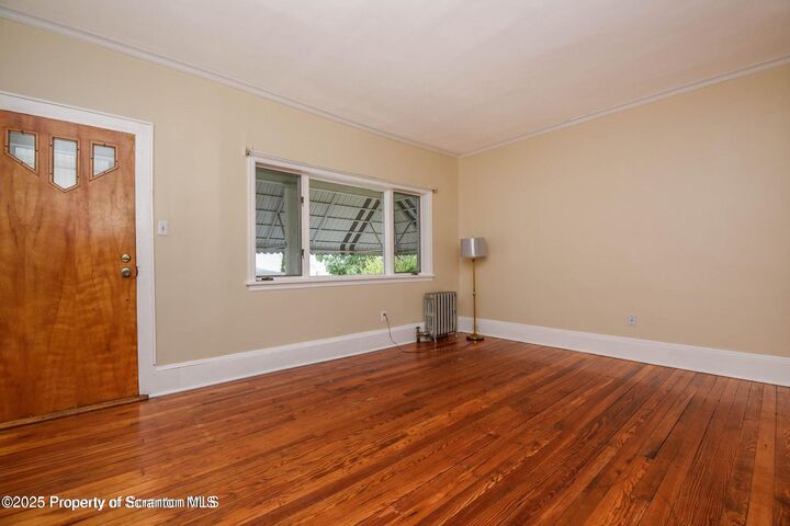 Property Photo:  1225 S Irving Avenue  PA 18505