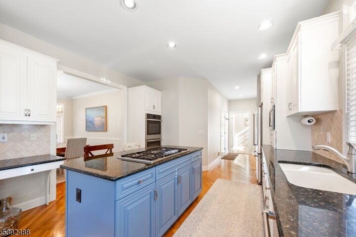 Property Photo: 601 Lindabury Ln NJ 07979