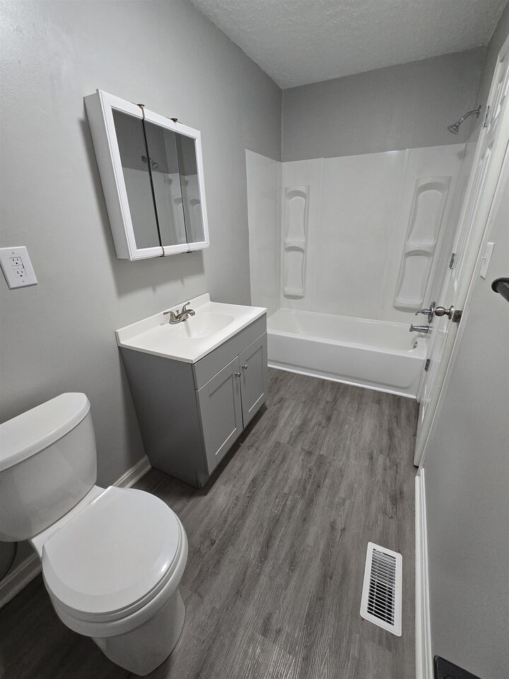 Property Photo:  1502 Clay St.  KY 42420