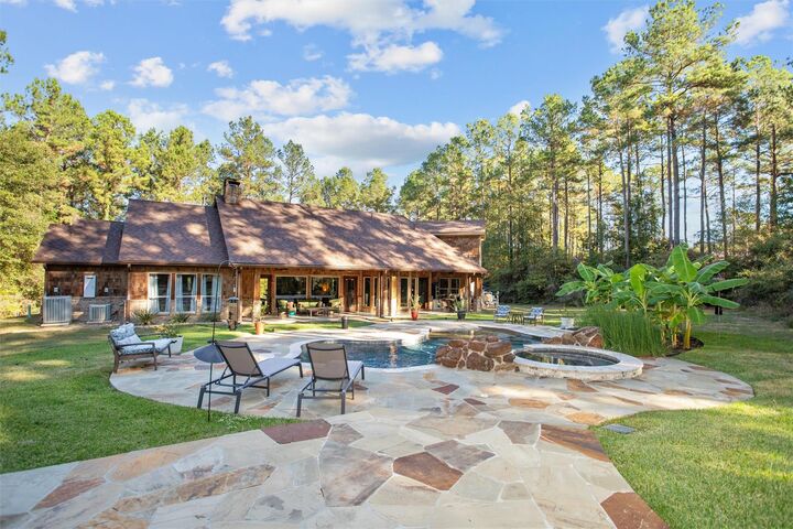 Property Photo: 355 Amber Wood TX 75904