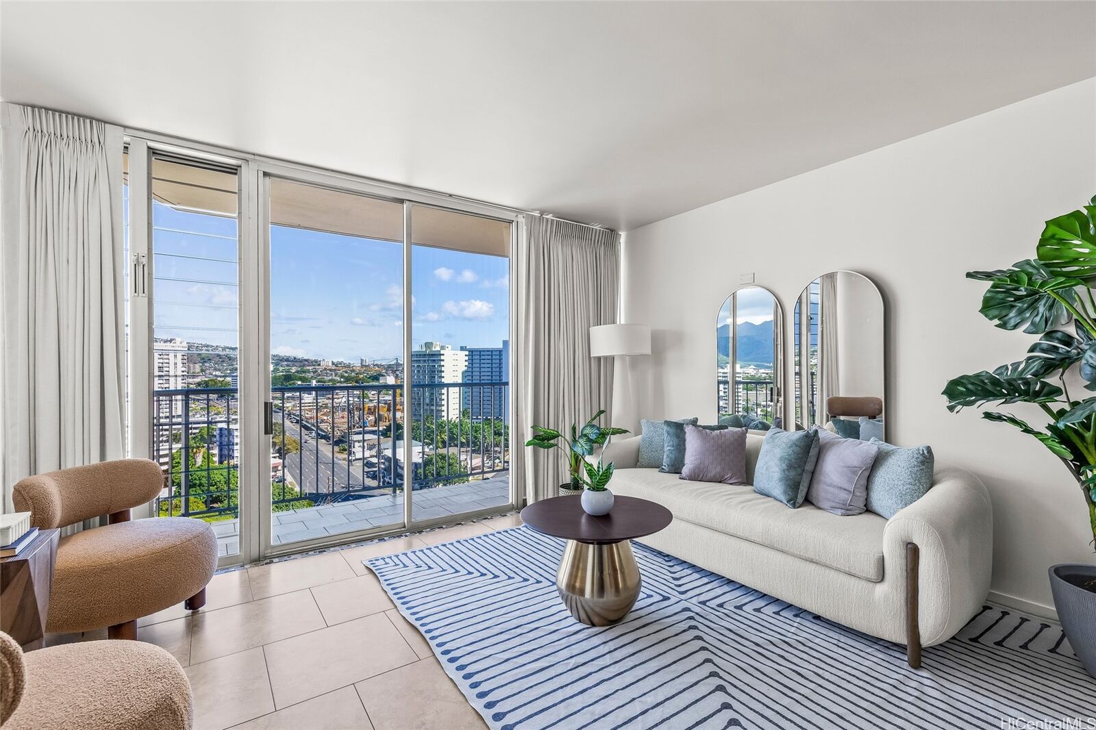 Property Photo:  2474 Kapiolani Boulevard 1503  HI 96826 