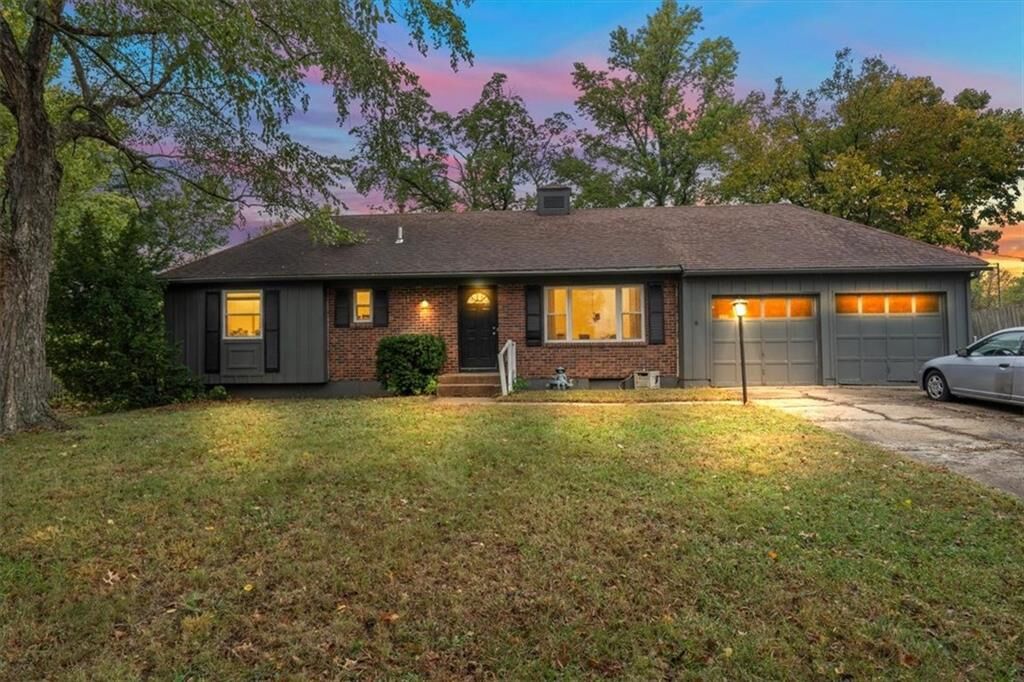 Property Photo:  8704 W 88th Street  KS 66212 