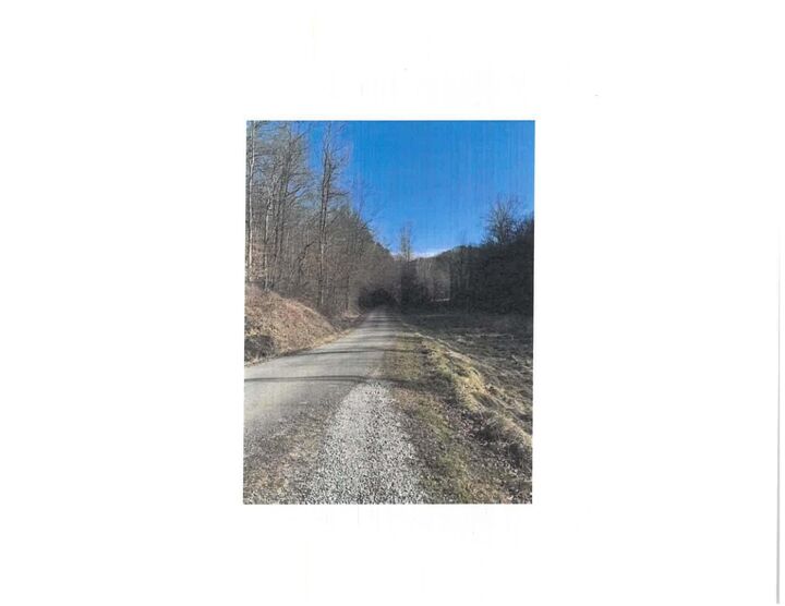 Property Photo: 736 E Cave Branch Road Branch KY 40962