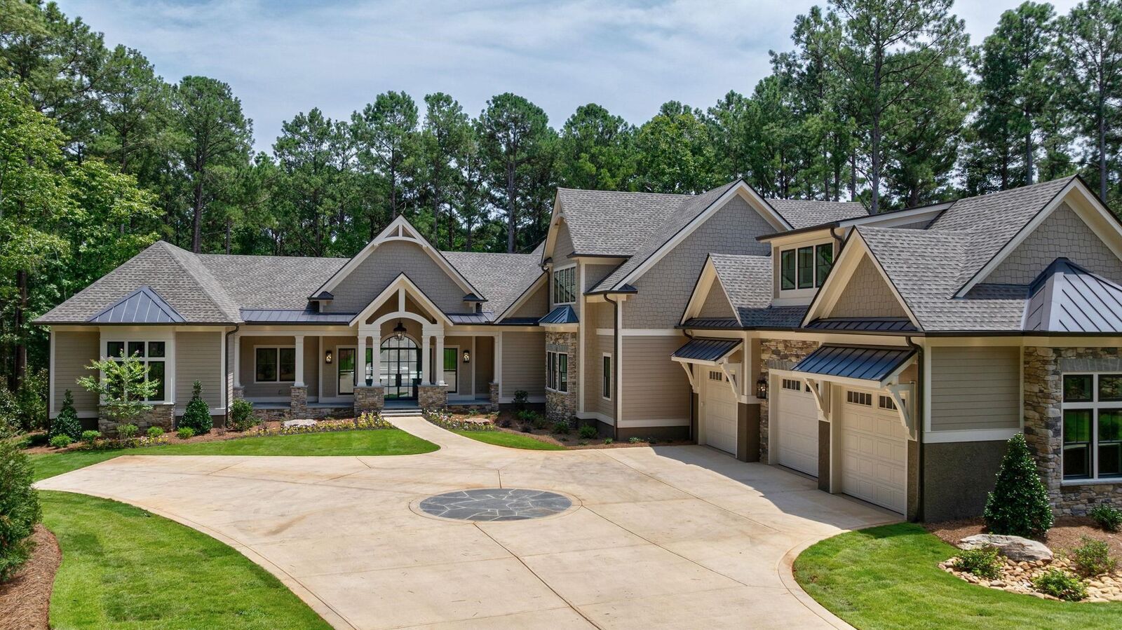 Property Photo: 1220 Bachelors Run GA 30642