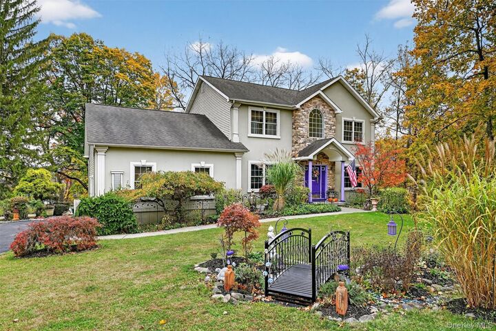 Property Photo:  208 Oakland Avenue  NY 10950 