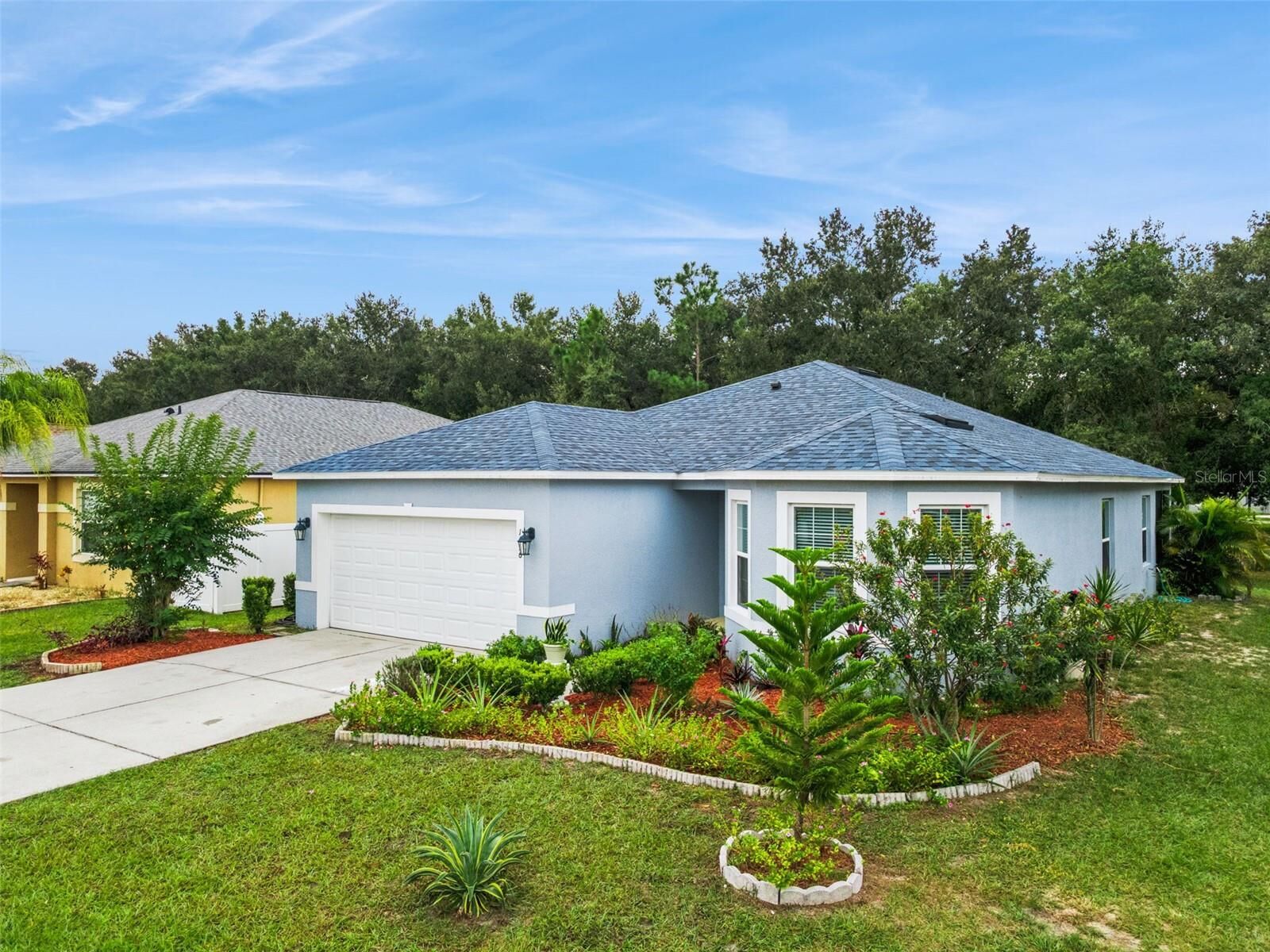 Property Photo: 1156 Brenton Manor Drive FL 33881
