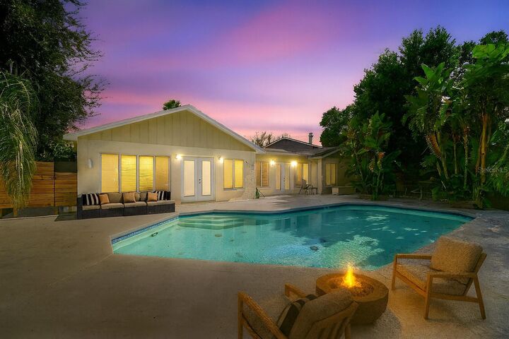 Property Photo: 5426 Pentail Circle FL 33625