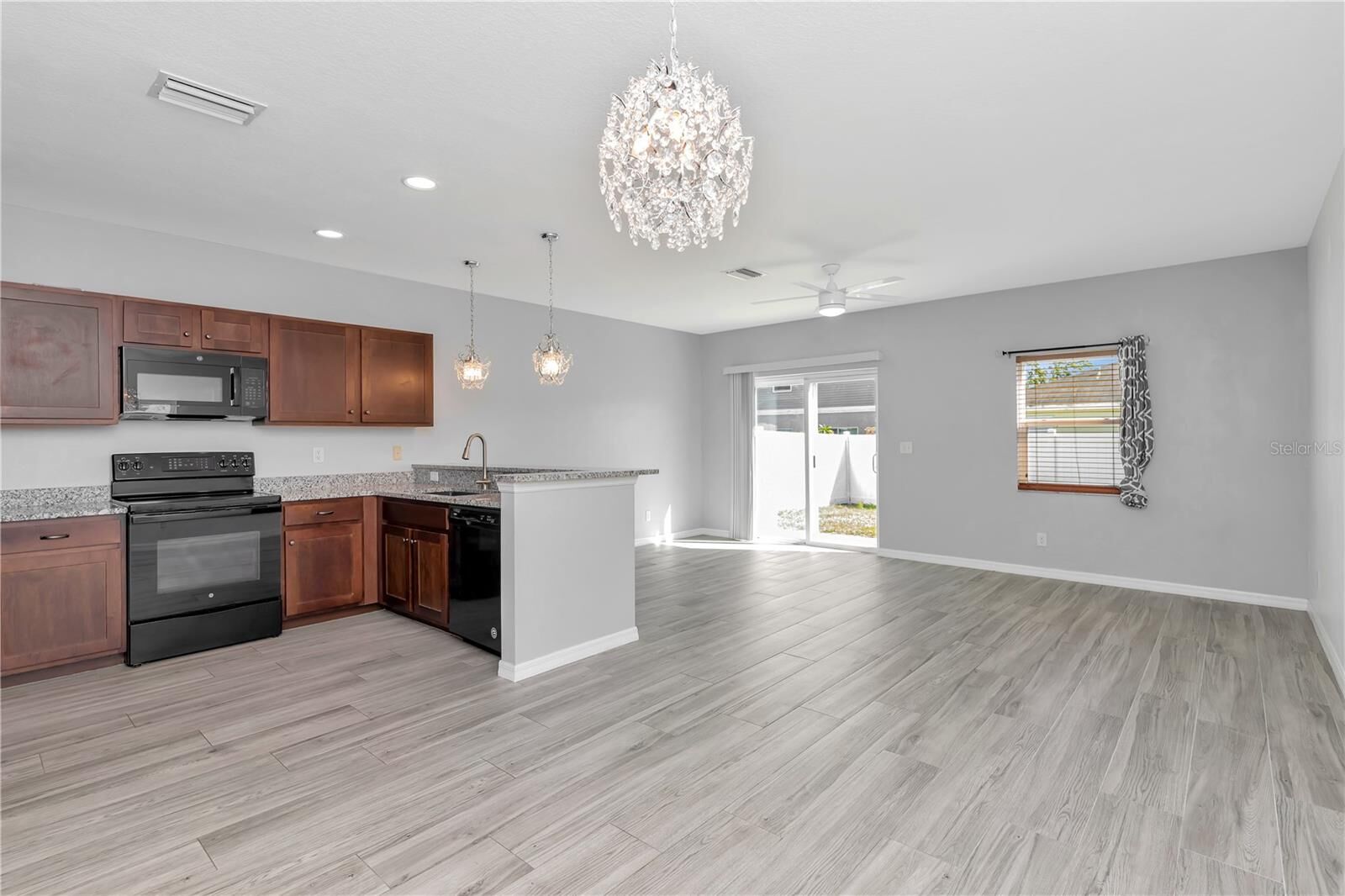 Property Photo: 4035 11th Street E FL 34208