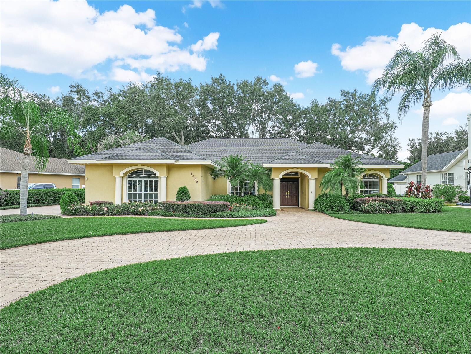 Property Photo: 1455 Royal Forest Loop FL 33811