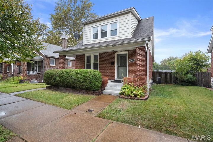 Property Photo: 2817 Knox Court MO 63139