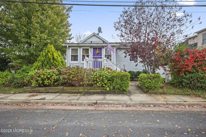 Property Photo:  904 Central Avenue  NJ 07735 