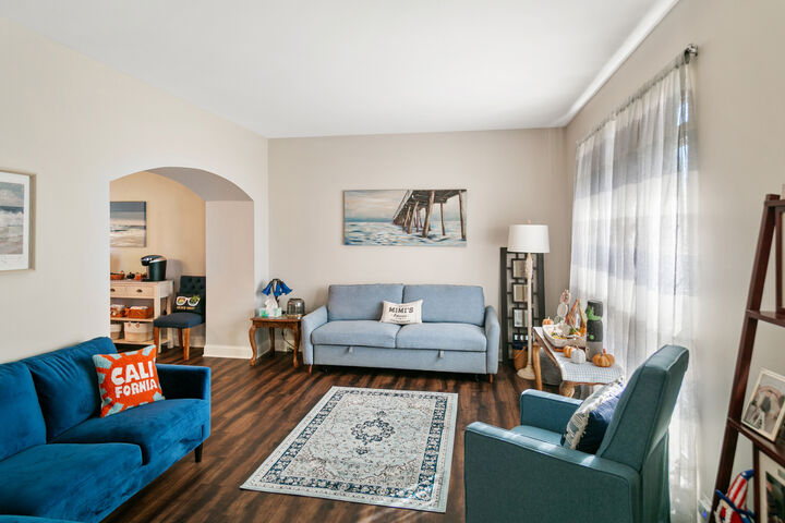 Property Photo: 338 Millstream Lane IL 60543