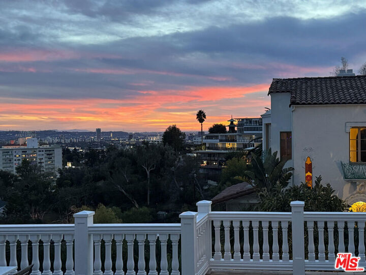 Property Photo:  2002 Hillcrest Road  CA 90068 