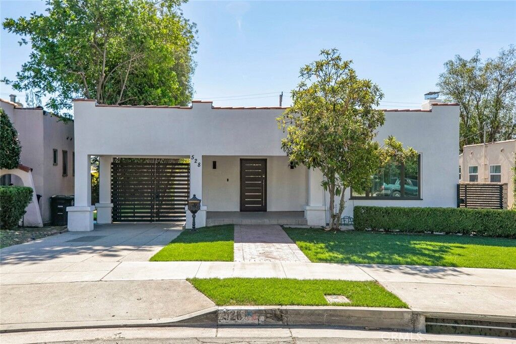 Property Photo:  528 Spencer Street  CA 91202 