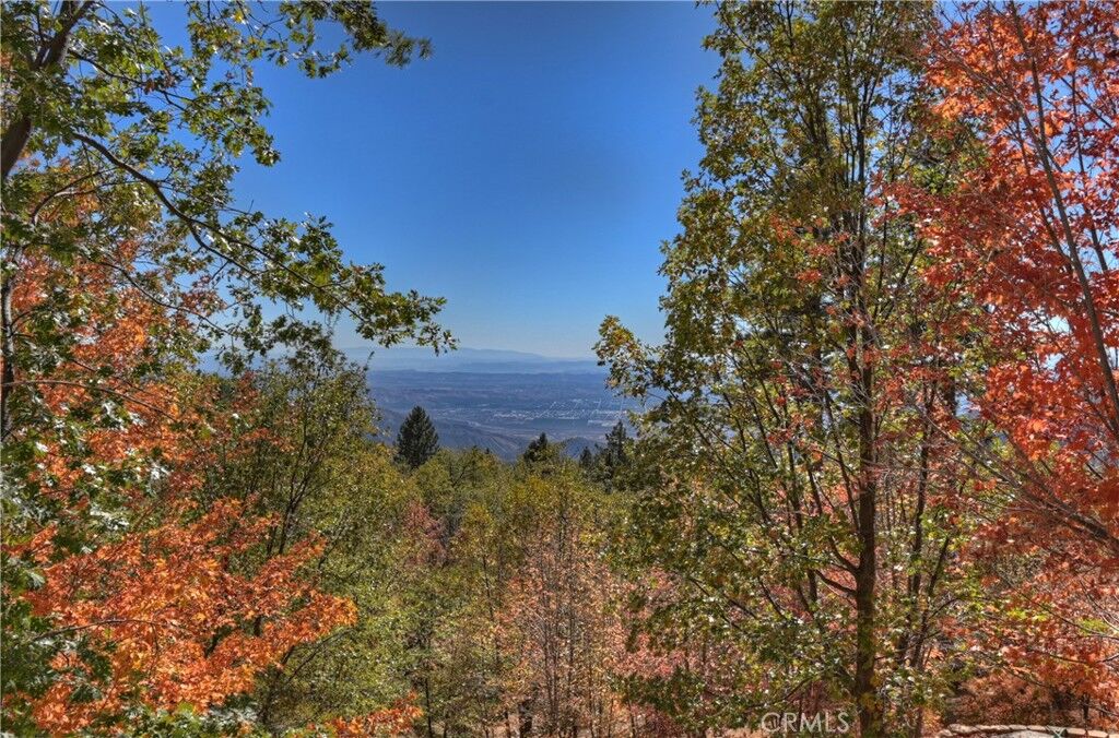 Property Photo:  22 Holly Drive  CA 92382 