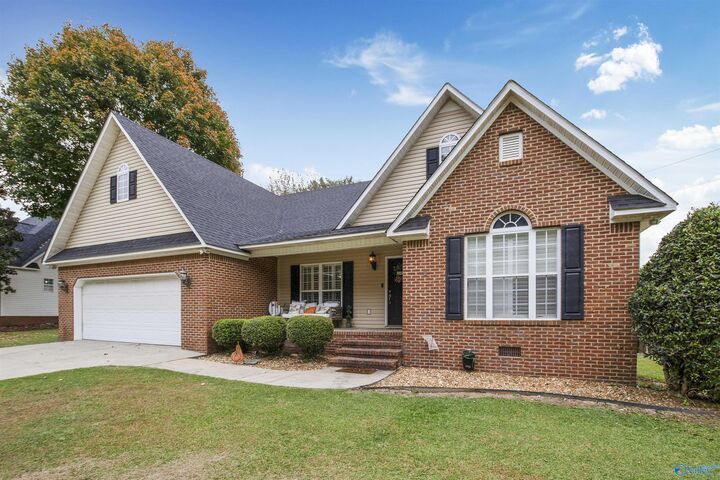 1204 Crestbrook Drive  Albertville AL 35950 photo