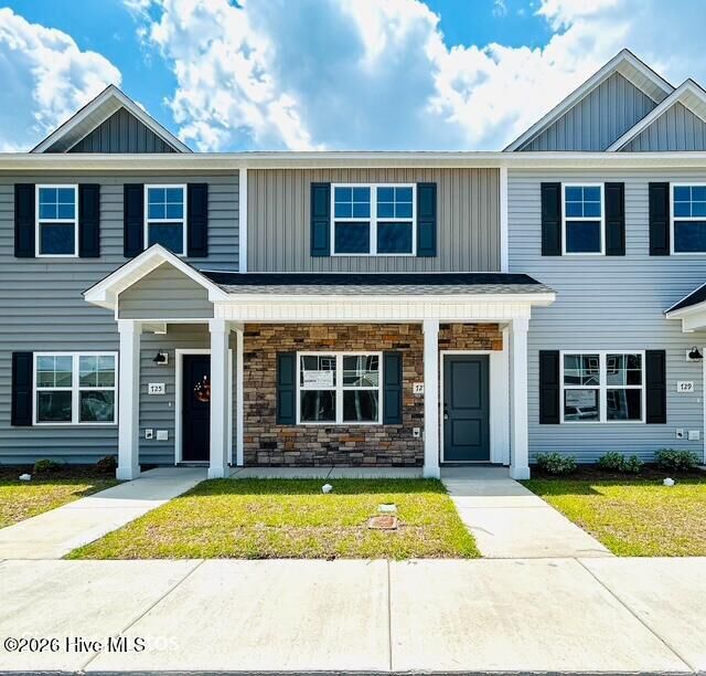 Property Photo: 727 Cross Bridge Way NC 28460
