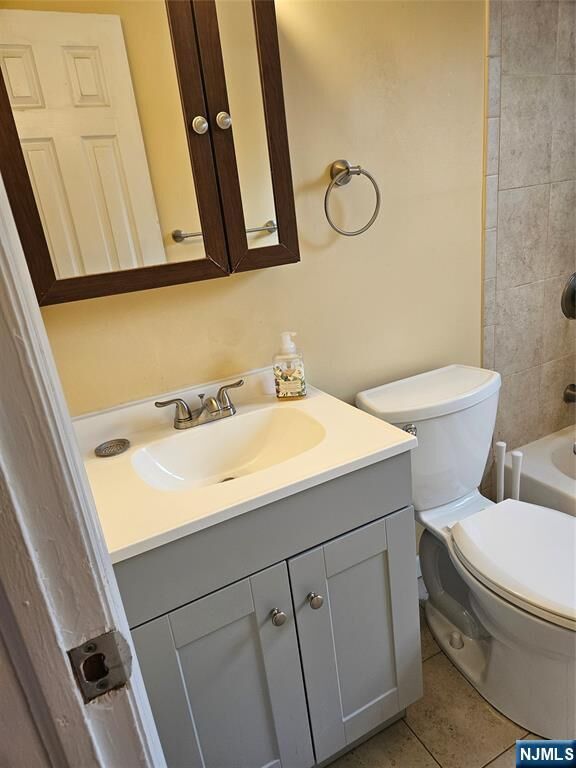 Property Photo:  19 Spring Avenue 2  NJ 07436 