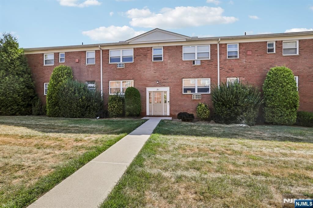 Property Photo: 28 Knox T 2B NJ 07470