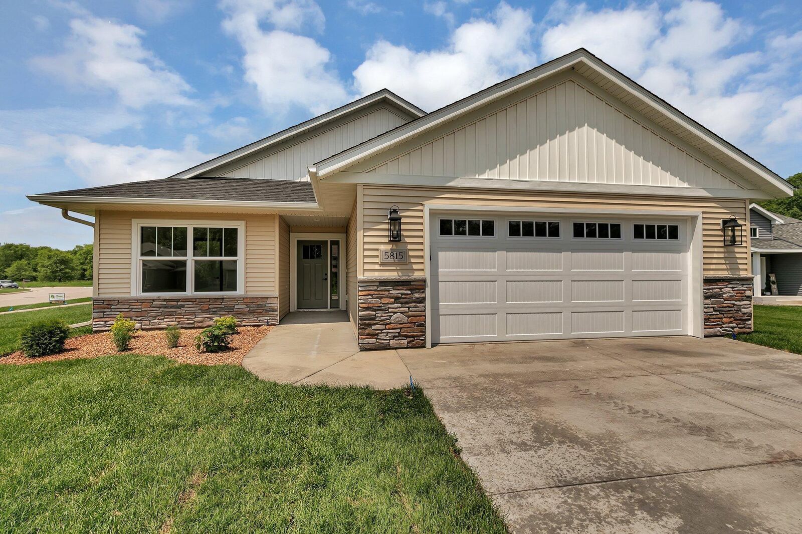 Property Photo:  5815 Rivers Edge Drive  MN 56303