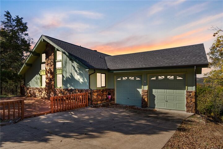 79 Twin Peak Drive  Holiday Island AR 72631 photo