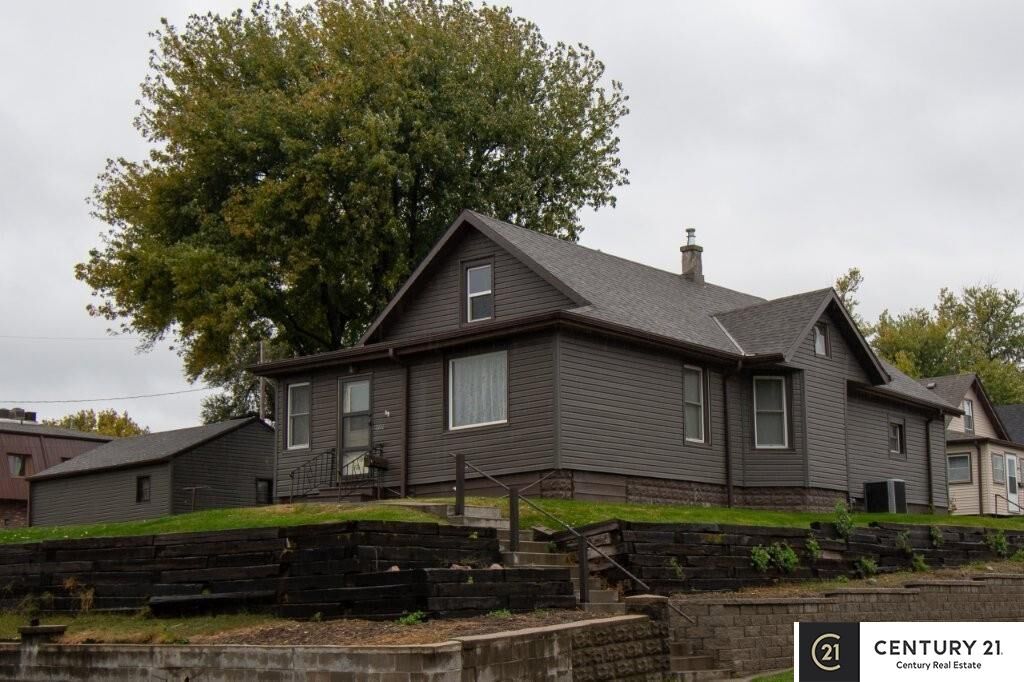 Property Photo:  3202 S 31st Street  NE 68105 