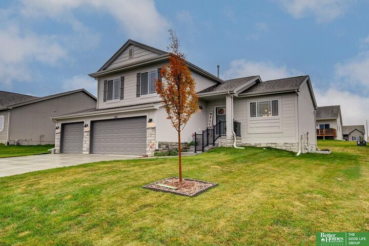 Property Photo:  12006 S 107 Street  NE 68046