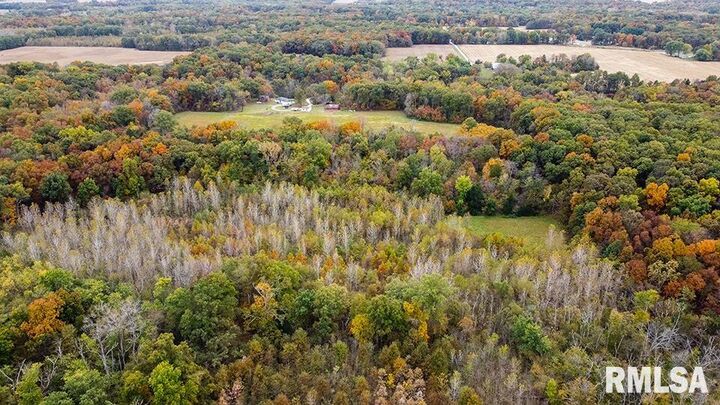 Property Photo:  484 Hummingbird Drive  IL 62858 