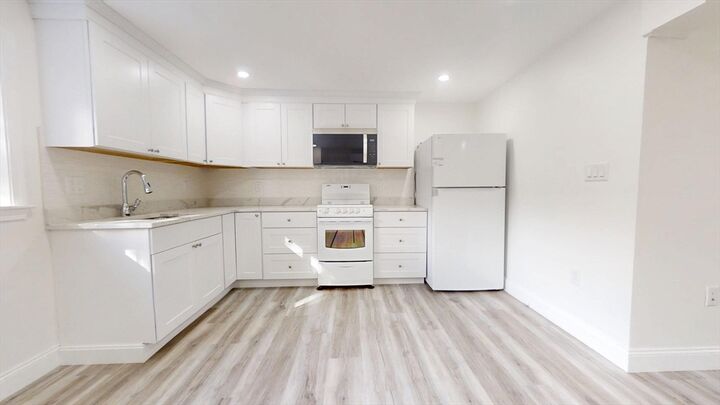 Property Photo:  10 A Beaver Brook Road 1  MA 02452 