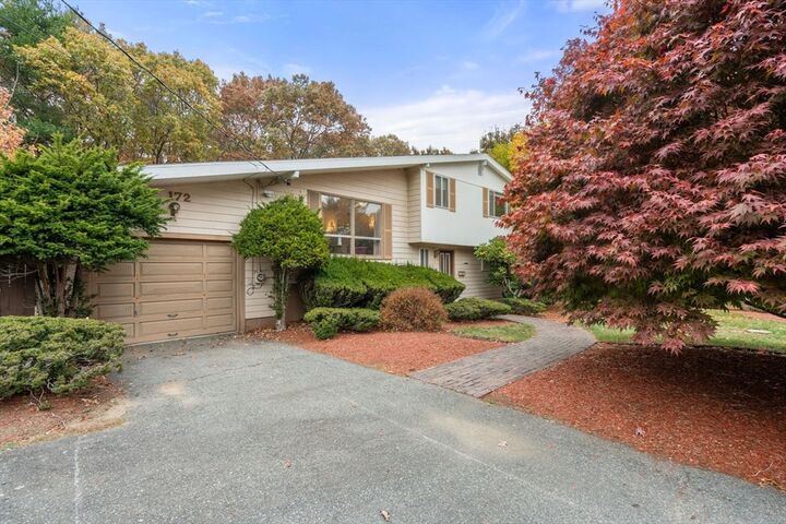 Property Photo:  172 Wilshire Dr  MA 02067