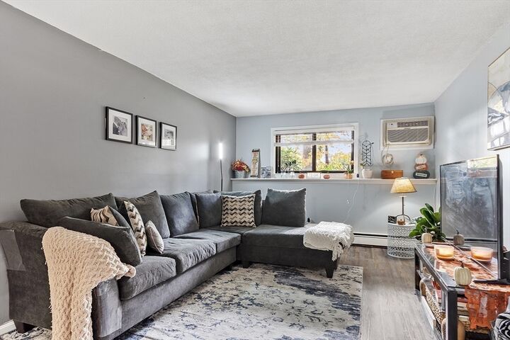 Property Photo: 655 W Lowell Ave 6 MA 01832