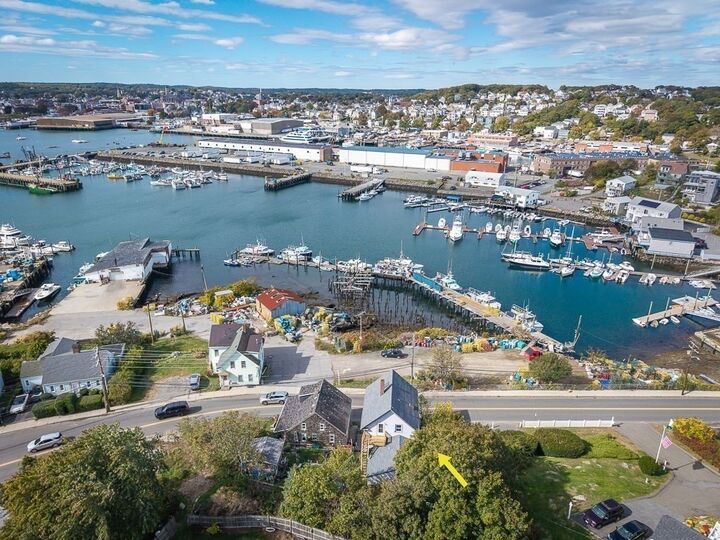 Property Photo:  86 East Main Street  MA 01930 