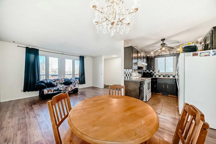 Property Photo:  5623 Templehill Road NE  AB T1Y 4C1 