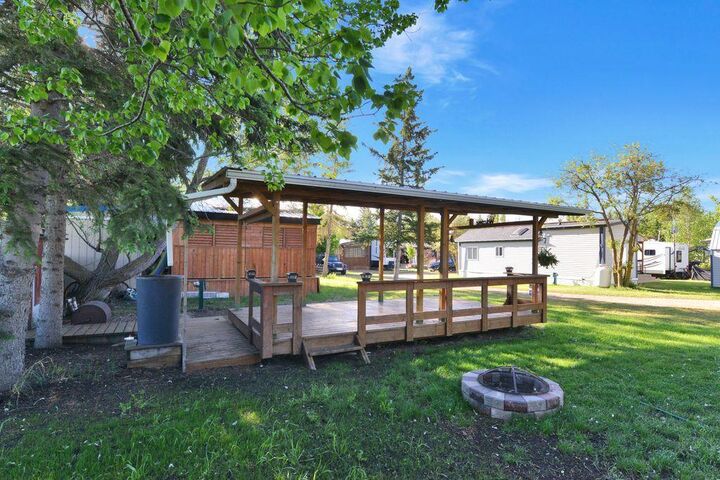12040 Township Road 422 16 — photo 1