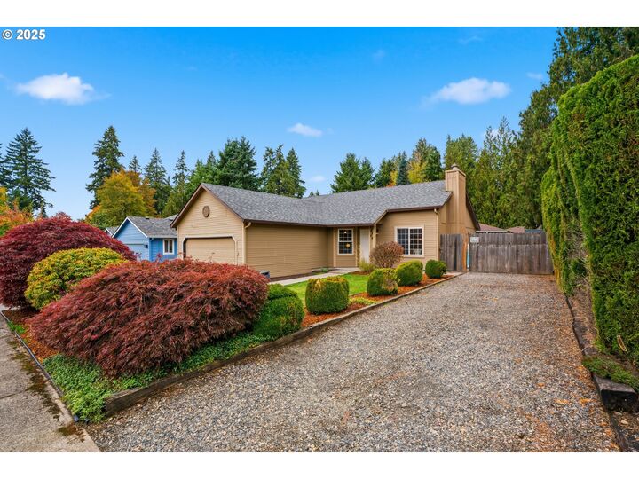 Property Photo:  4404 NE 106th St  WA 98686