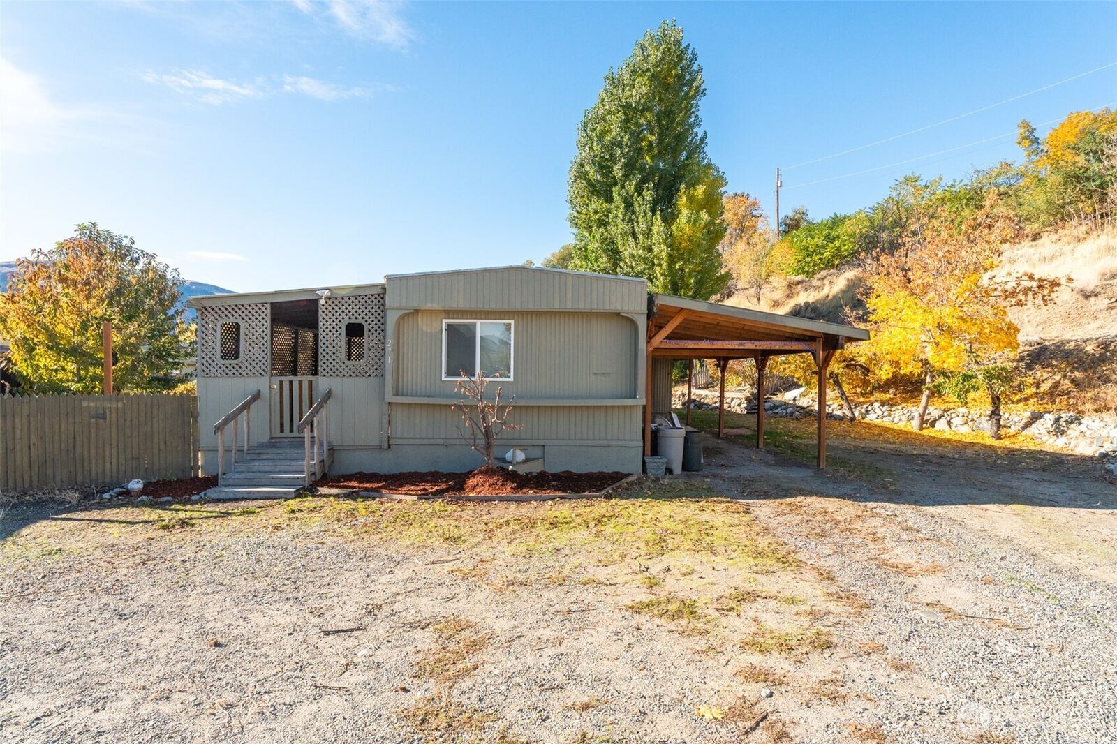 Property Photo:  271  Chestnut Street  WA 98817