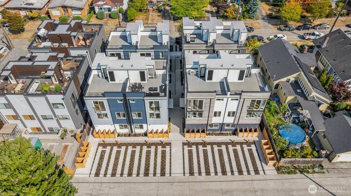 Property Photo: 2337 16th Avenue S C WA 98144