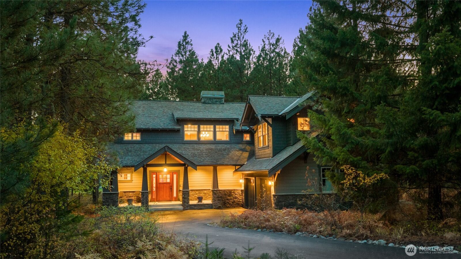 Property Photo:  460  Equinox Drive  WA 98922 