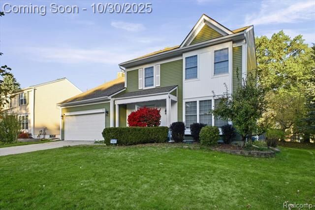 Property Photo:  712 Whitney Drive  MI 48307 