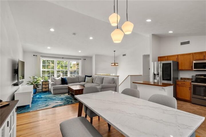 Property Photo:  5 Meadow Court  RI 02917 