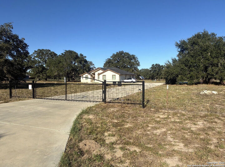 Property Photo:  3992 Fm 1784  TX 78064