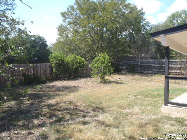 Property Photo:  923 Springhill Dr  TX 78130