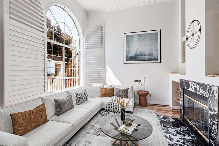 Property Photo:  4 Brigantine Lane  CA 94065