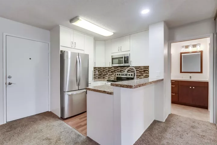 Property Photo: 1855 Diamond St 201 CA 92109