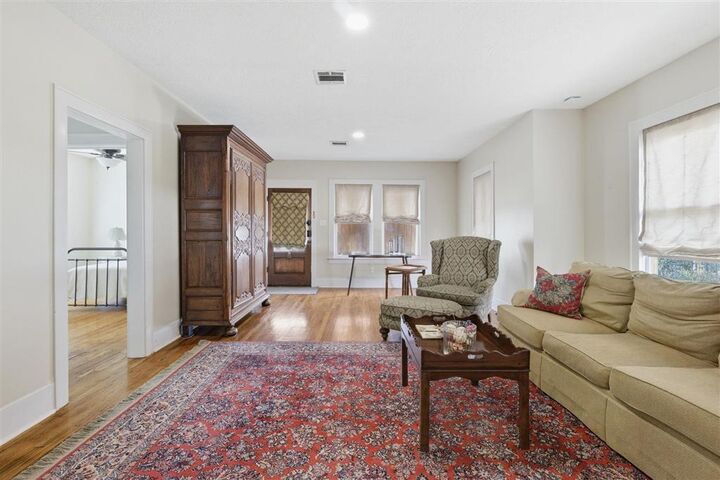 Property Photo:  711 Ford Street  LA 70601 