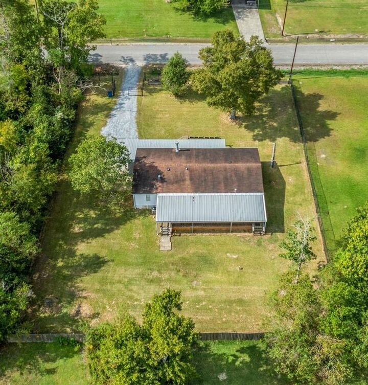 Property Photo:  986 Holly Vale Drive  LA 70611 