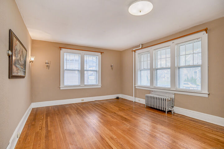 Property Photo:  20 Meadow Street  CT 06810 